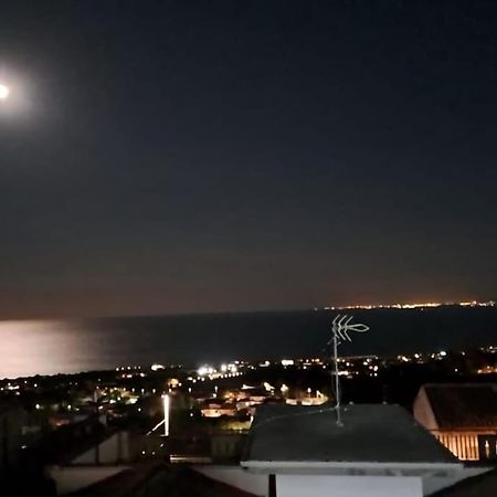 Casa Ultreia, Appartamento Aci Castello Eksteriør bilde